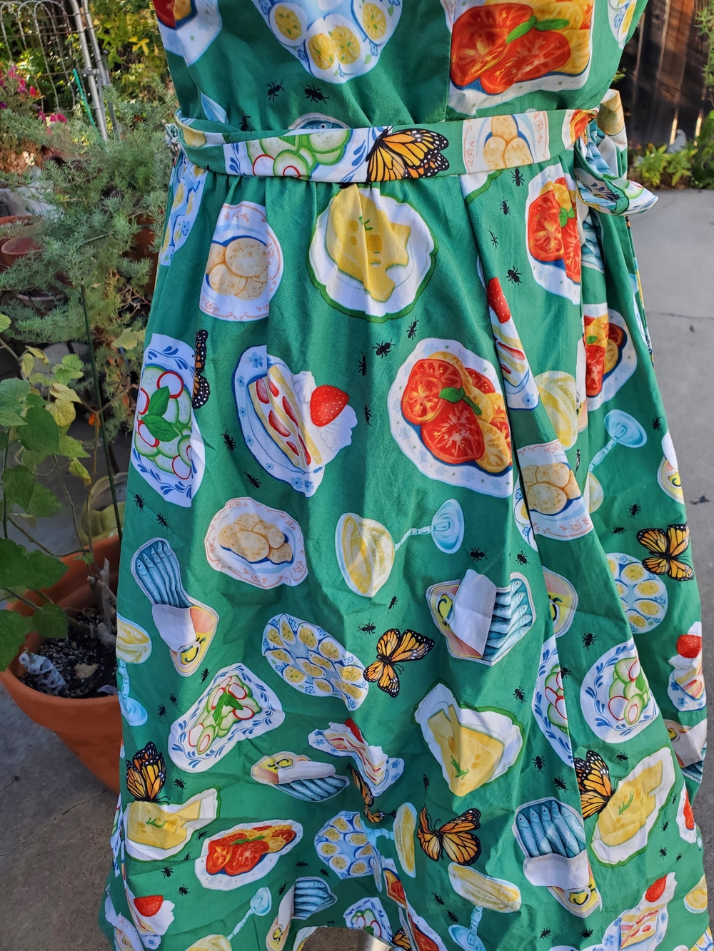 Modcloth Green Sleeveless Wrap Dress with Playful Food & Butterfly Print - Picture 7 of 8